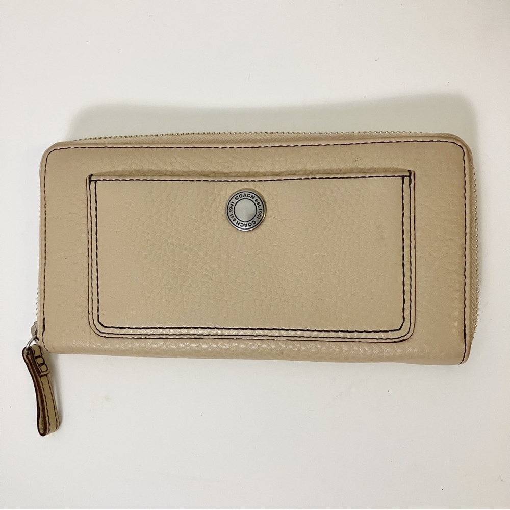 New leather coach wallet tan cream color